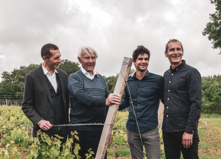 Famille Bouey - Photography - Bouey Family in Vineyard #1