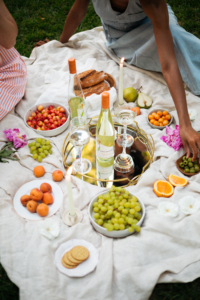 Obsession Symphony – Beauty – Picnic with People